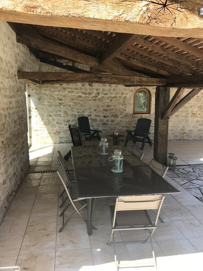 Villa Le Boursignoux La Trimouille Exterior foto
